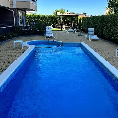 Eli3 Apartament Ravda