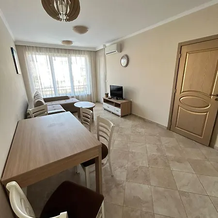 Eli3 Apartament Ravda